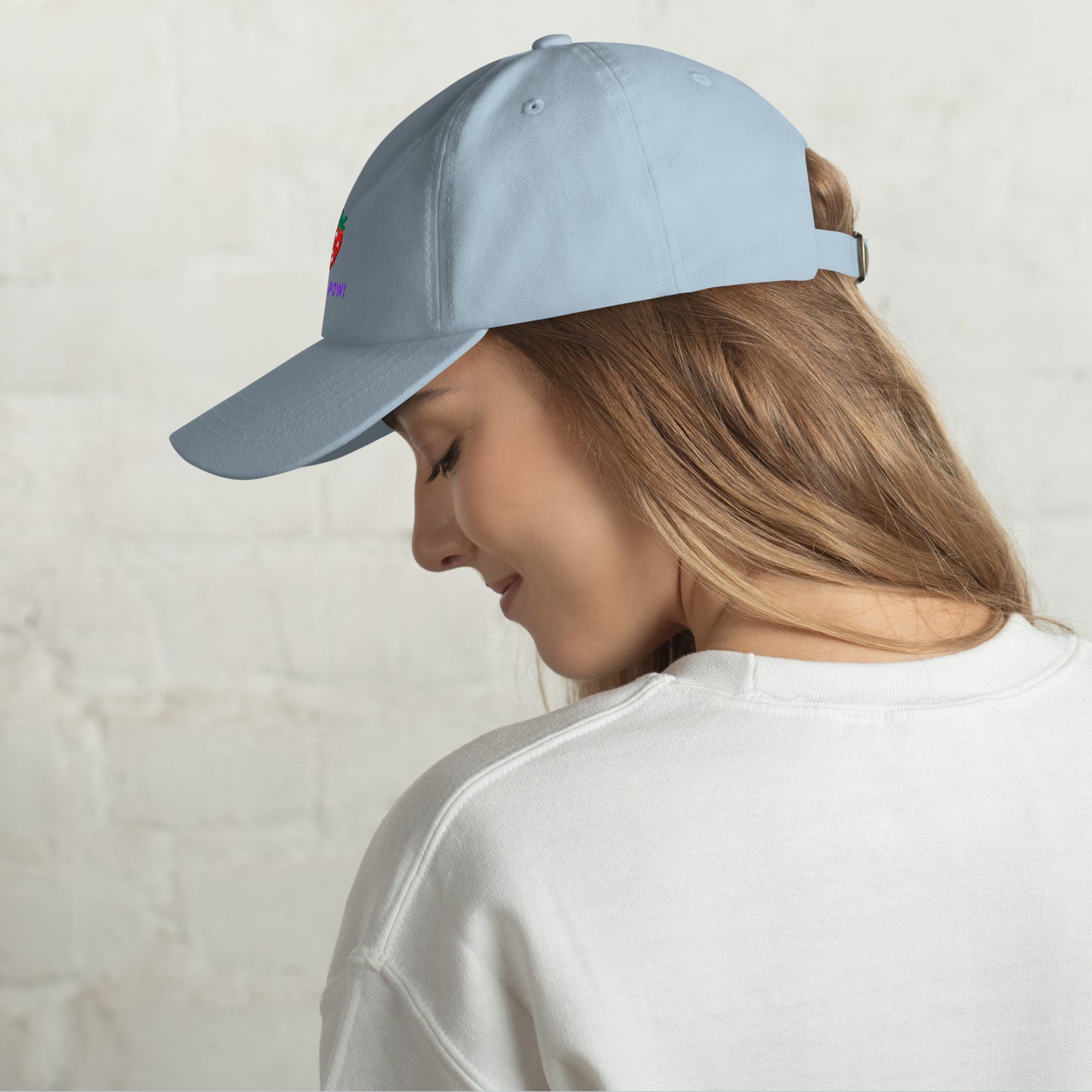 Studio POW! Cap “Strawberry” – Statement Summer Essential